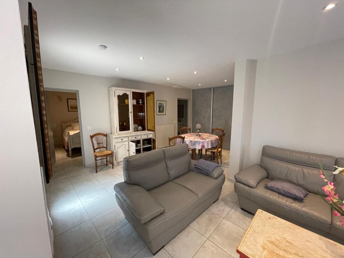 Petite Maison Pres Du Centre LʼIsle-sur-la-Sorgue Dış mekan fotoğraf