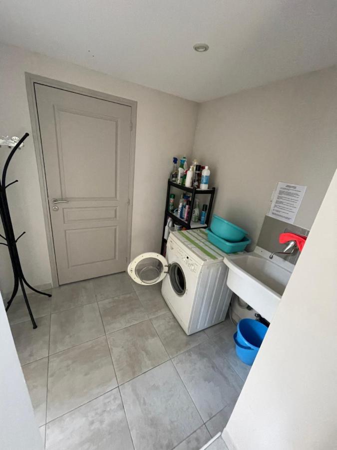 Petite Maison Pres Du Centre LʼIsle-sur-la-Sorgue Dış mekan fotoğraf